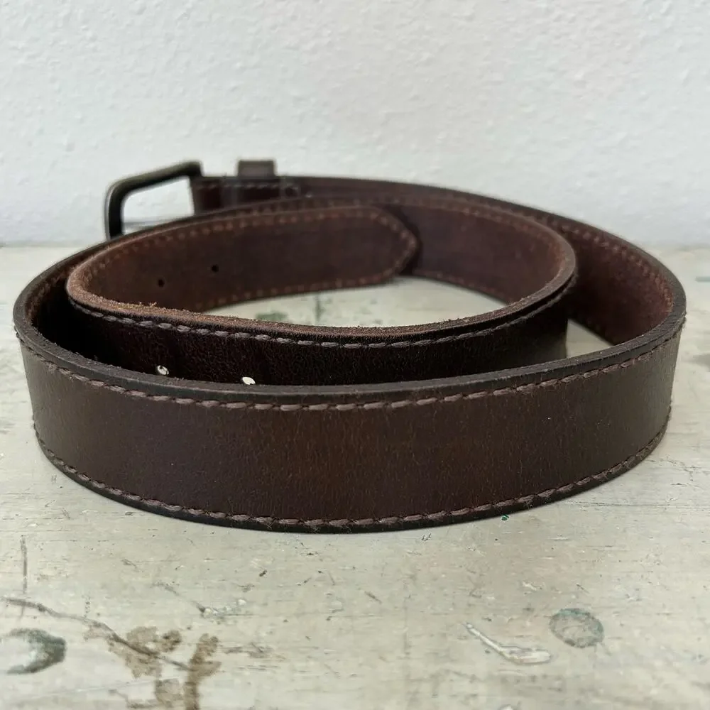 Levi’s leather belt silver tone belt buckle brown western everyday 38 -40 L